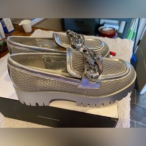 NIB.. Nine West Afer Mesh Lugsole Loafer. Silver ,size 7.5